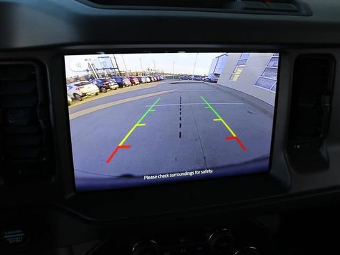 New 2025 Ford Bronco 4-Door image 25