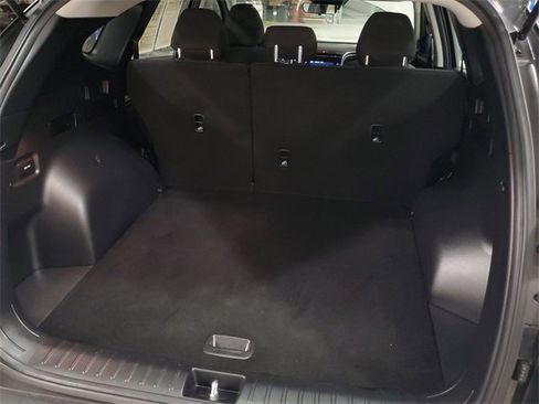 Used 2022 Hyundai Tucson SE image 6