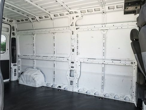 Used 2023 RAM ProMaster 2500 FWD image 35