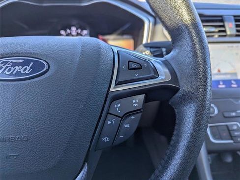 Used 2019 Ford Fusion SEL image 14