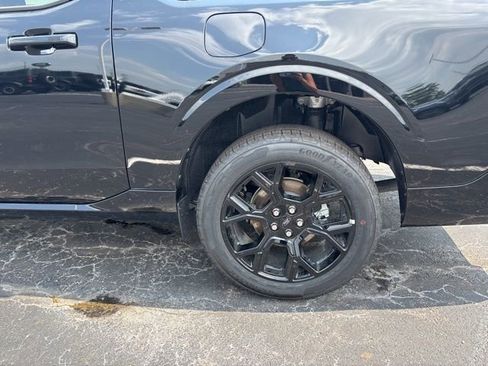 New 2025 Ford Maverick Lobo image 10