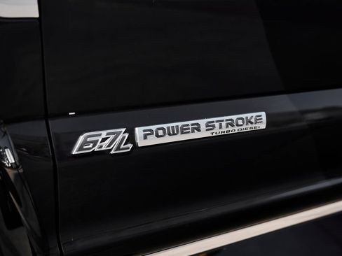 Used 2022 Ford F450 Limited w/ FX4 Off-Road Package AWD/4WD image 11