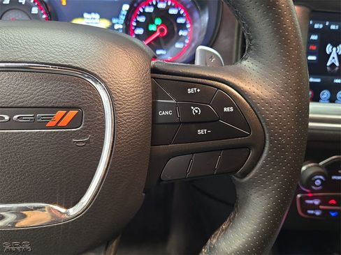 Used 2017 Dodge Charger R/T image 17