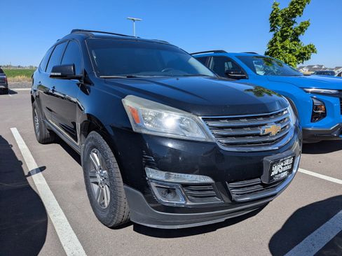 Used 2016 Chevrolet Traverse LT AWD/4WD image 2