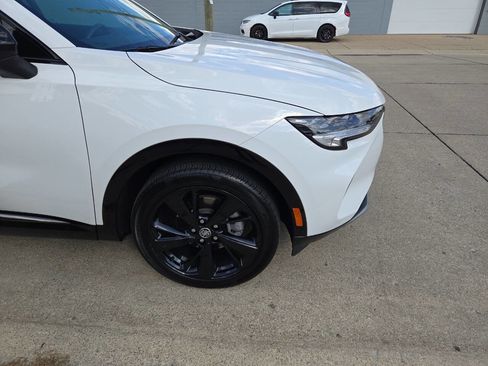 Used 2023 Buick Envision Preferred image 10