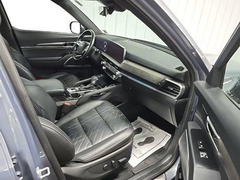 Used 2023 Kia Telluride SX Prestige X-Line AWD/4WD image 16