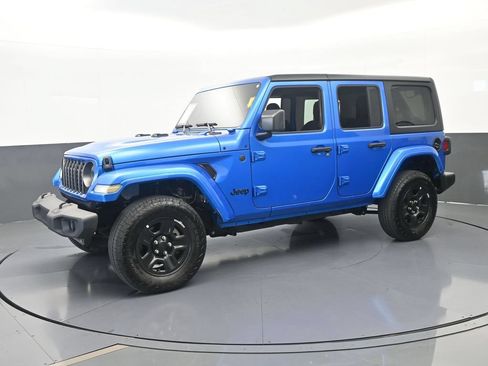 Used 2024 Jeep Wrangler Unlimited Sport AWD/4WD image 2