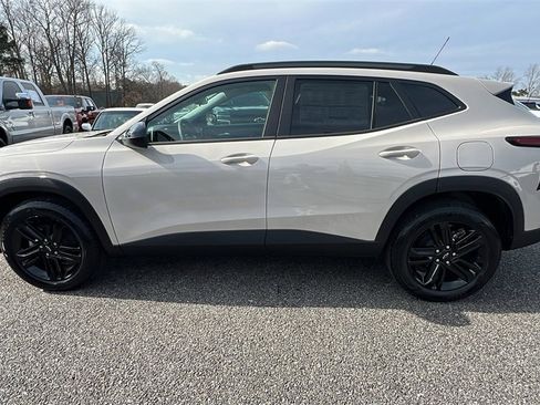 New 2026 Chevrolet Trax ACTIV w/ Sunroof Package image 8