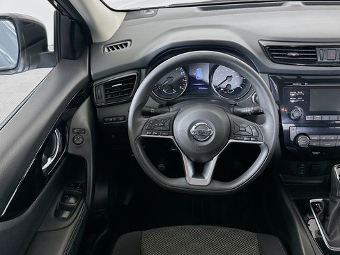 Used 2017 Nissan Rogue Sport SV image 17