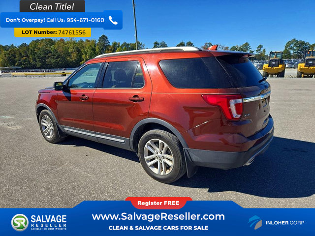 Used 2016 Ford Explorer XLT w/ Equipment Group 202A FWD image 3