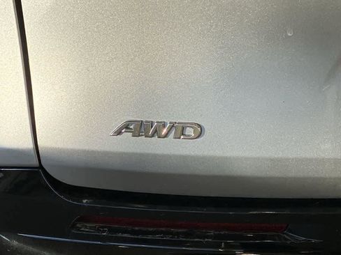 Used 2022 Toyota Sienna XSE AWD/4WD image 11