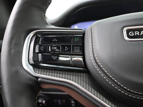 Used 2022 Jeep Grand Wagoneer Series II AWD/4WD image 15