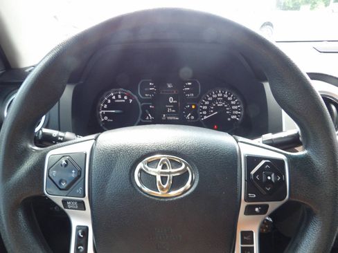 Used 2018 Toyota Tundra SR5 w/ SR5 Upgrade Package RWD image 14