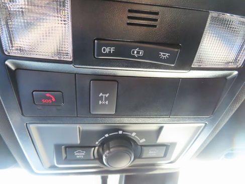 Used 2022 Toyota Tacoma TRD Sport image 34