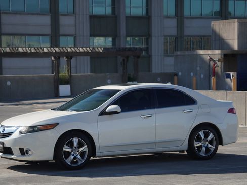 Used 2011 Acura TSX Sedan image 9