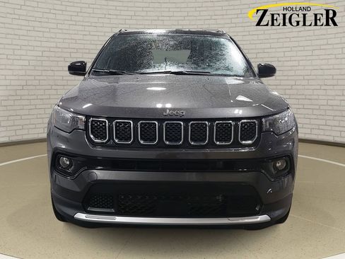 Used 2024 Jeep Compass Limited AWD/4WD image 2