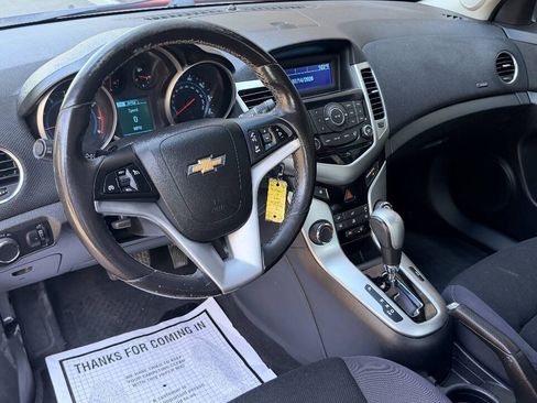 Used 2014 Chevrolet Cruze LT FWD image 9