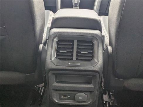 Used 2020 Volkswagen Tiguan S image 17