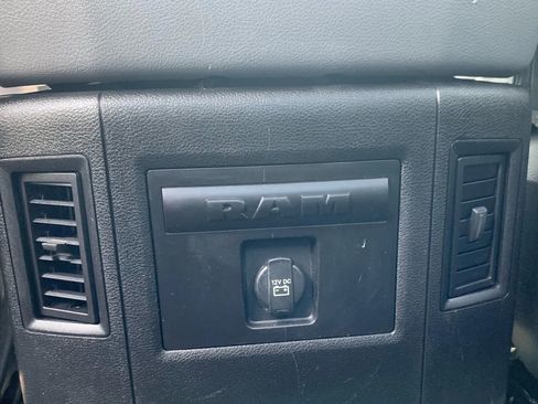 Used 2018 RAM 1500 Lone Star image 17