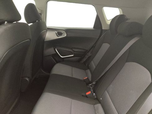 Used 2023 Kia Soul LX FWD image 18