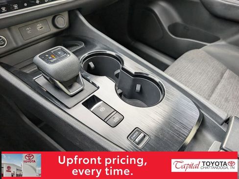 Used 2023 Nissan Rogue SV FWD image 21