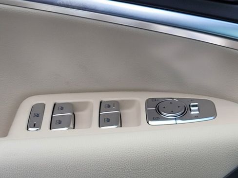 New 2026 Genesis G70 2.5T RWD image 26