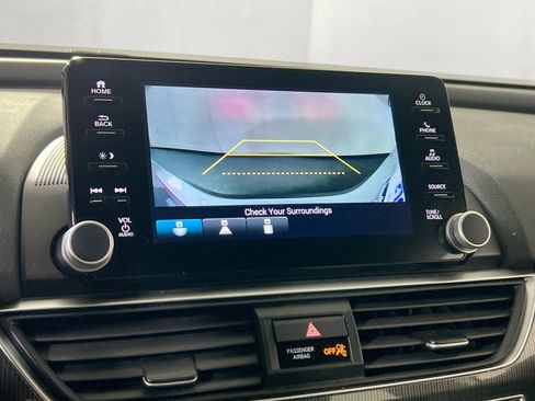Used 2022 Honda Accord Sport image 13