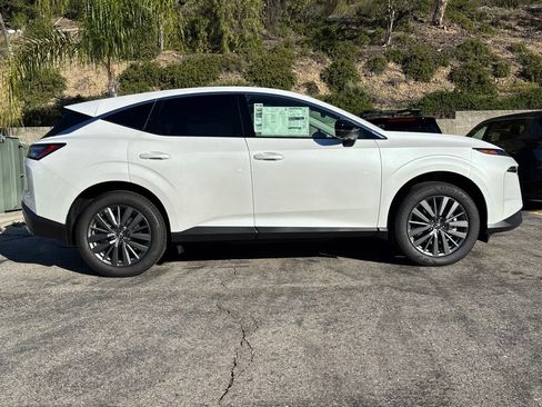 New 2026 Nissan Murano SL image 2