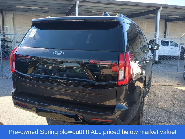 Used 2025 Ford Expedition Tremor AWD/4WD image 3