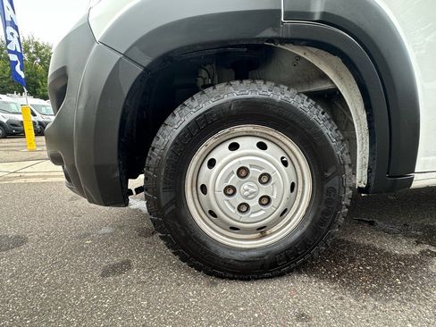 Used 2023 RAM ProMaster 2500 w/ Convenience Group image 16