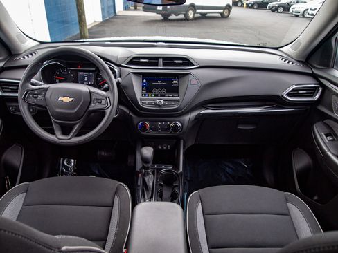 Used 2023 Chevrolet TrailBlazer LT image 27
