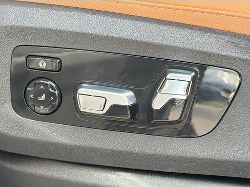 New 2026 BMW X7 xDrive40i w/ M Sport Package image 27