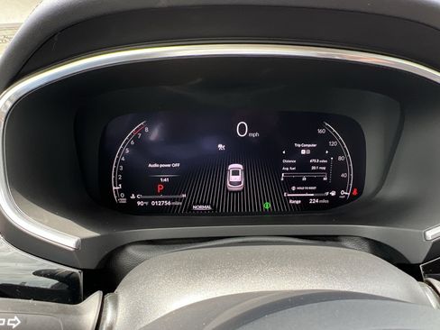 Used 2025 Acura MDX SH-AWD w/ Technology Package image 14