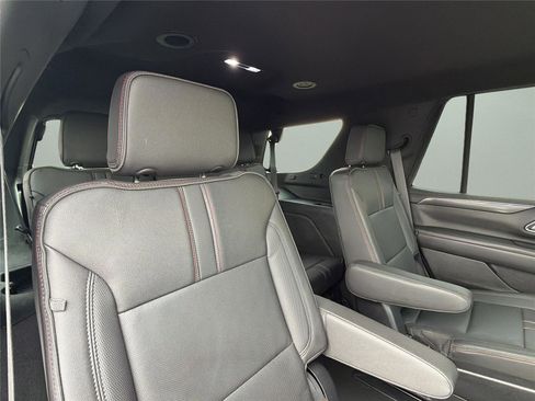Used 2021 Chevrolet Tahoe RST w/ Luxury Package AWD/4WD image 22