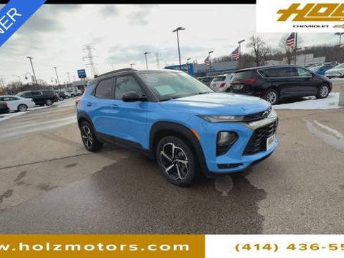 Used 2023 Chevrolet TrailBlazer RS w/ Convenience Package image 2