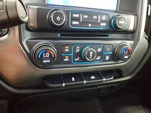 Used 2018 Chevrolet Silverado 1500 LT w/ LT Eassist Package RWD image 23