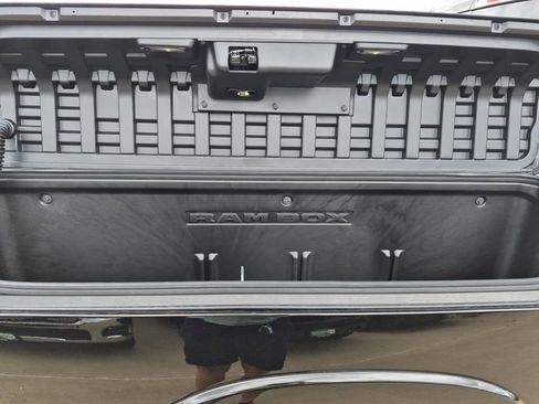 New 2026 RAM 1500 Laramie AWD/4WD image 7