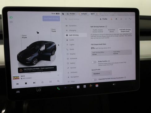 Used 2024 Tesla Model Y Long Range AWD/4WD image 44