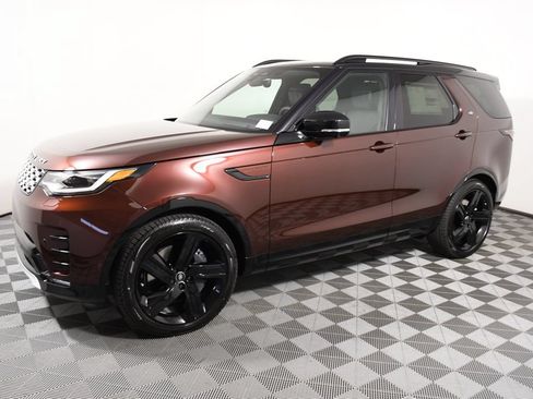 Used 2026 Land Rover Discovery Limited Edition AWD/4WD image 2