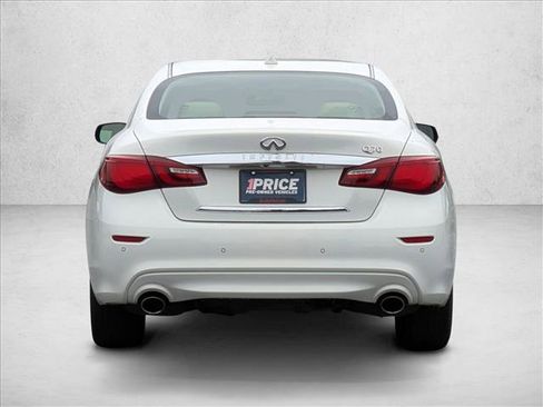 Used 2015 INFINITI Q70 3.7 image 6