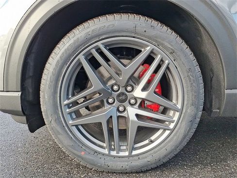 New 2026 Ford Explorer ST w/ Sun And Sound Package image 5