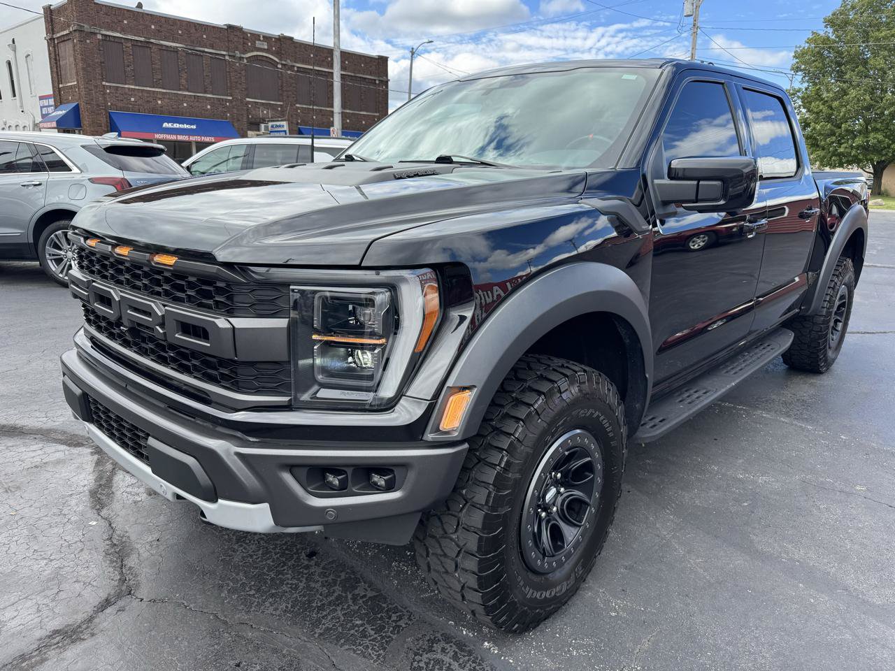 Used 2021 Ford F150 Raptor w/ Equipment Group 801A High AWD/4WD image 4