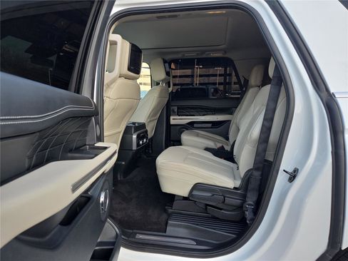 Used 2020 Ford Expedition Max Platinum image 28