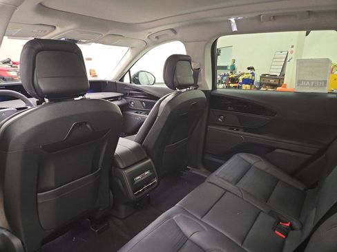 New 2026 Lincoln Nautilus Reserve image 10