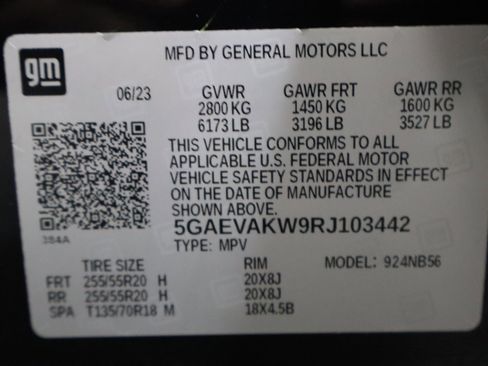 Certified 2024 Buick Enclave Essence w/ Sport Touring Edition image 35