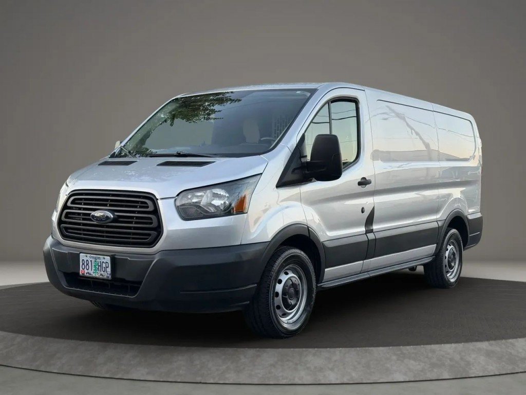 Used 2015 Ford Transit 150 130 Low Roof RWD image 2