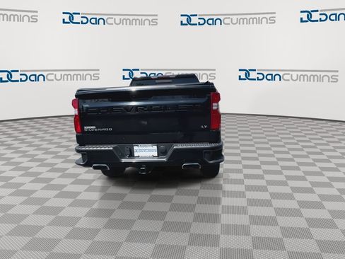 Used 2021 Chevrolet Silverado 1500 LT Trail Boss w/ Convenience Package II AWD/4WD image 8