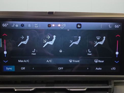 Used 2025 Jeep Wrangler Unlimited Sahara w/ Safety Group AWD/4WD image 22