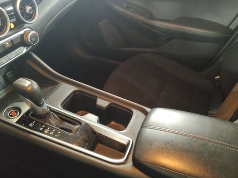 Used 2025 Nissan Sentra S FWD image 26