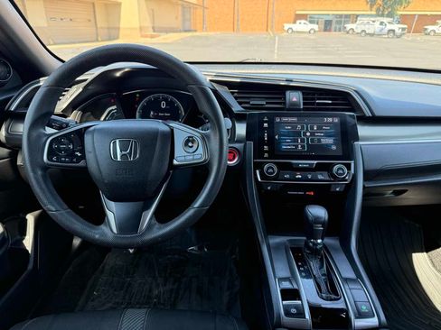 Used 2018 Honda Civic EX image 16